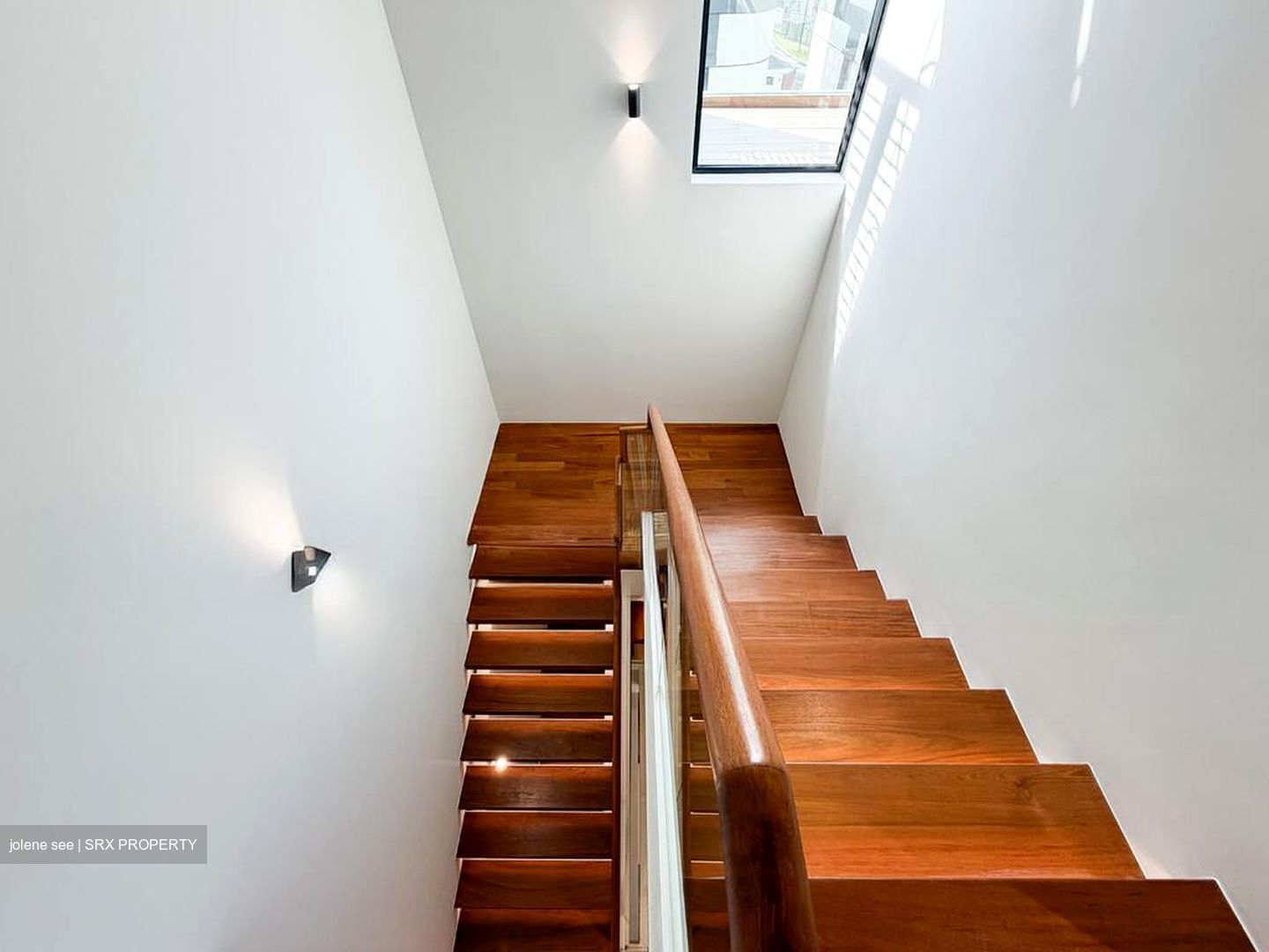 Whitley Road (D11), Semi-Detached #521181541